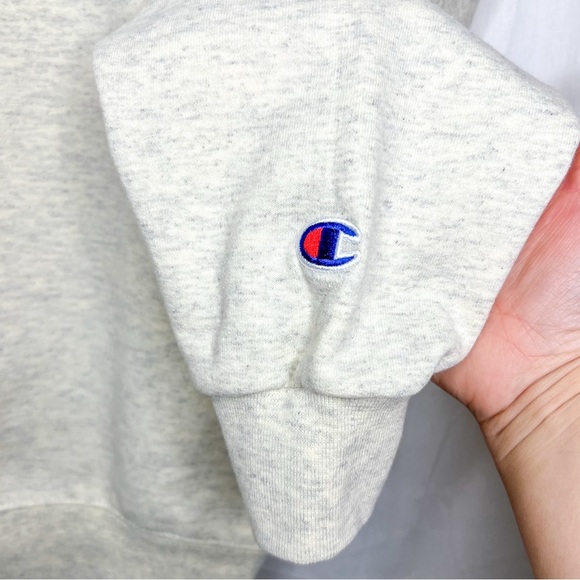 Champion Mohegan Sun Heather Cream Crewneck Sweatshirt, Size M - Picture 5 of 7